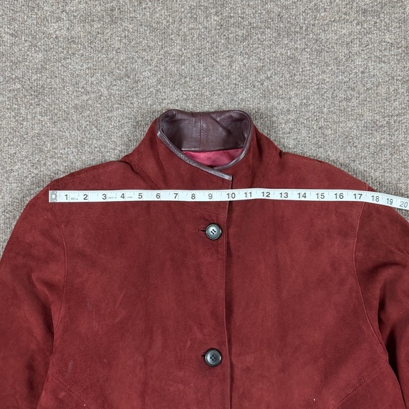Red jacket - Picture 13 of 16